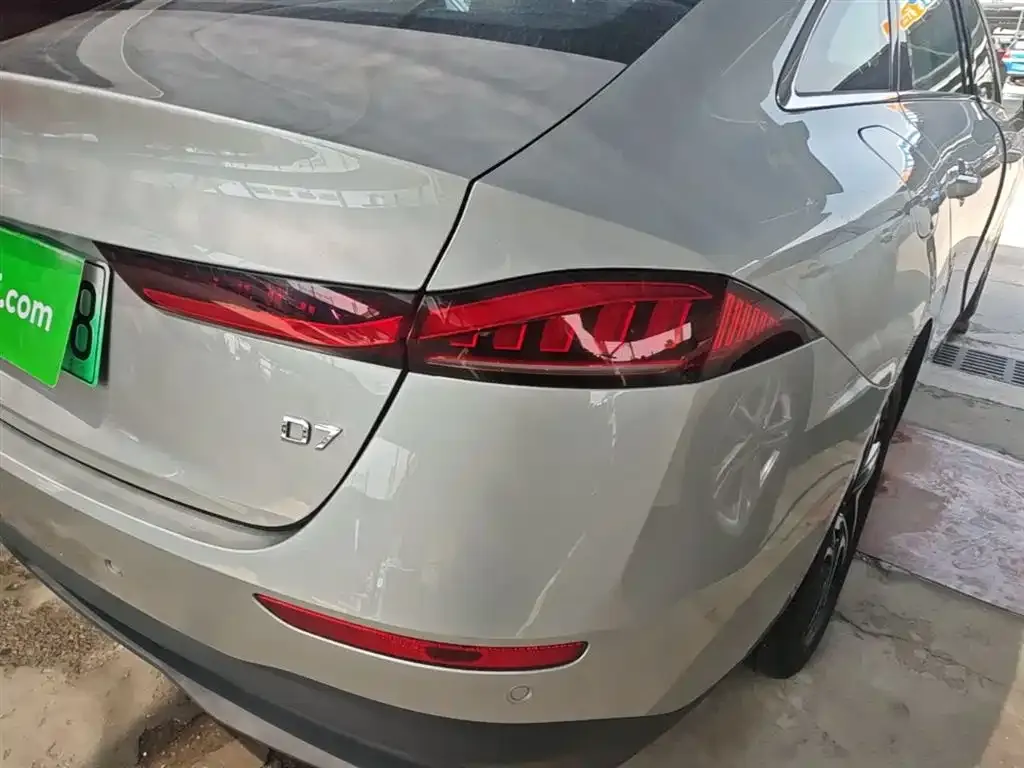 Roewe D7 — фото 10