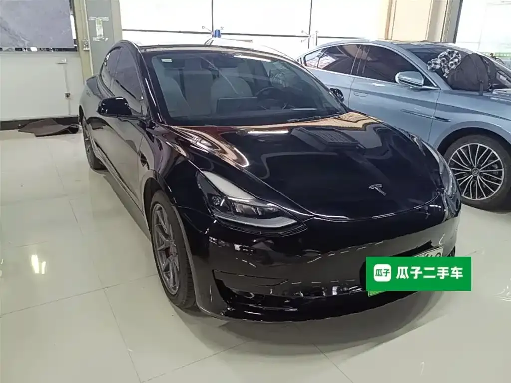 Tesla Model 3 — фото 6