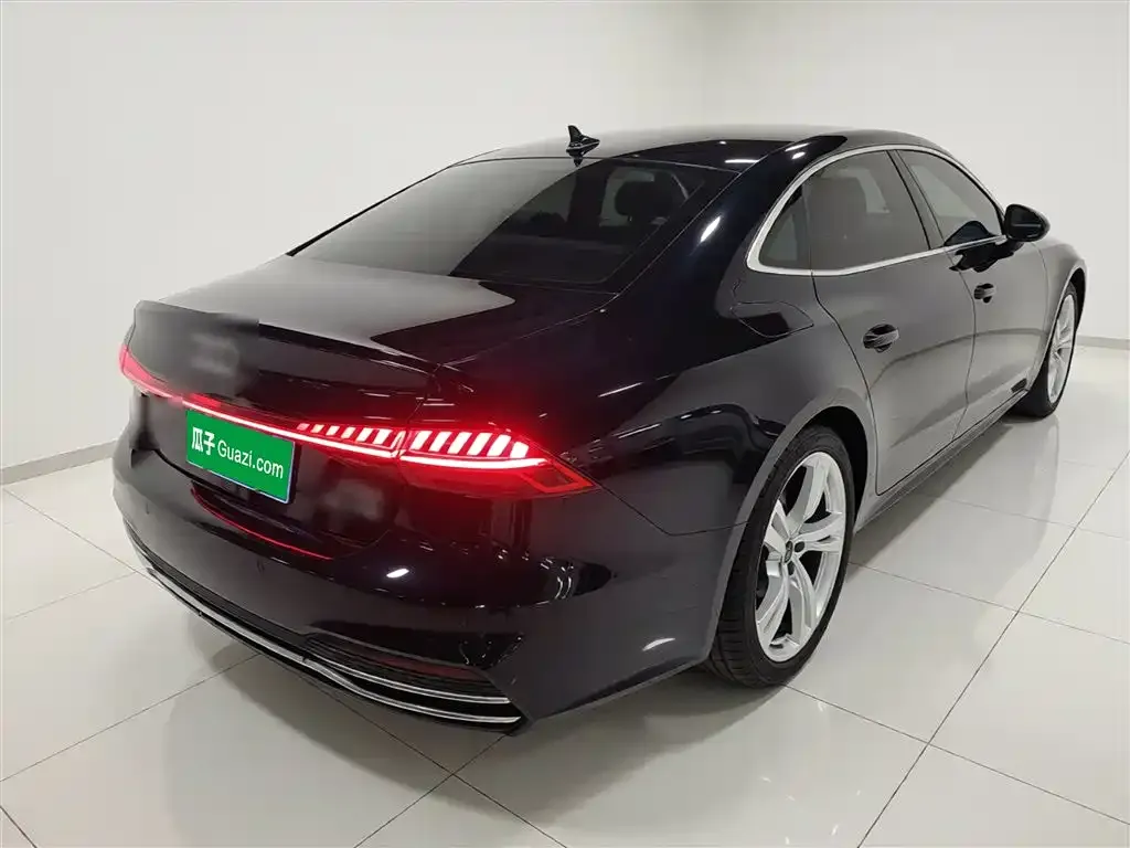 Audi A7L — фото 3