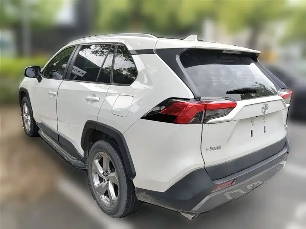 Toyota RAV4 2021 из CN, фото 8