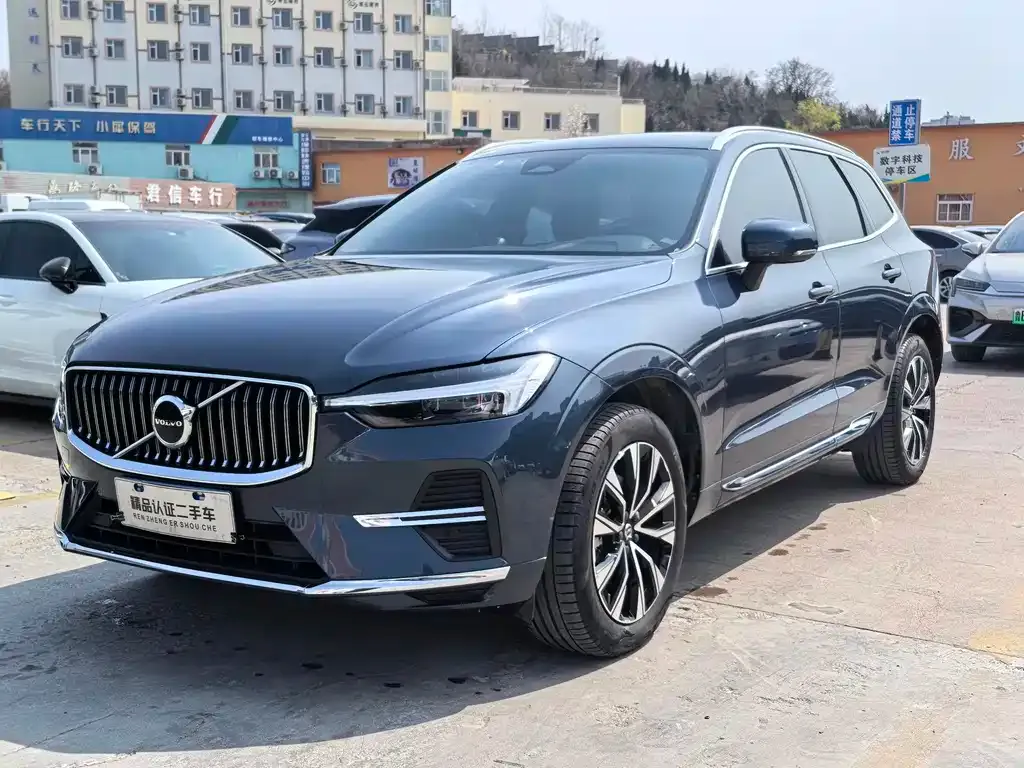 Volvo XC60 2023 из CN, фото 1