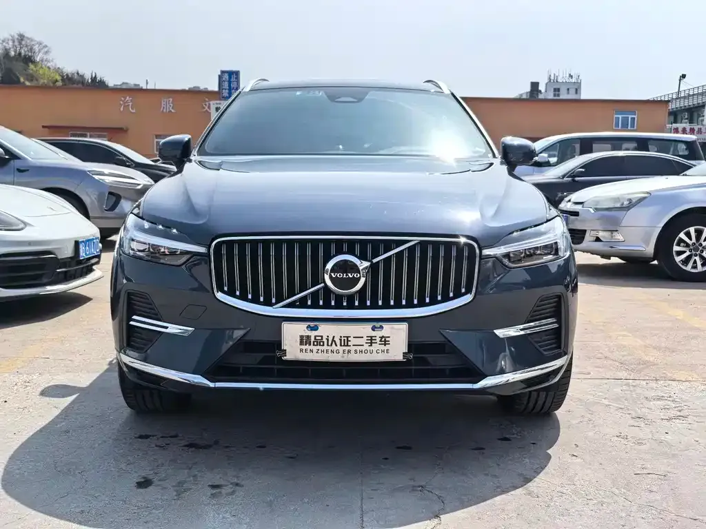 Volvo XC60 2023 из CN, фото 2