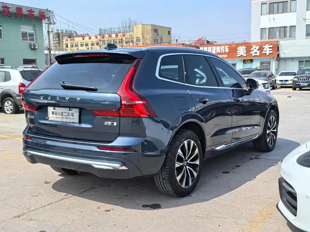 Volvo XC60 2023 из CN, фото 3