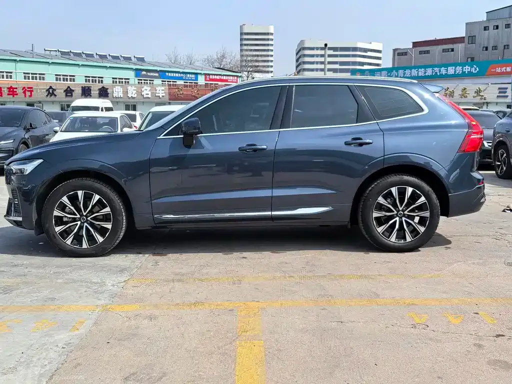 Volvo XC60 2023 из CN, фото 9