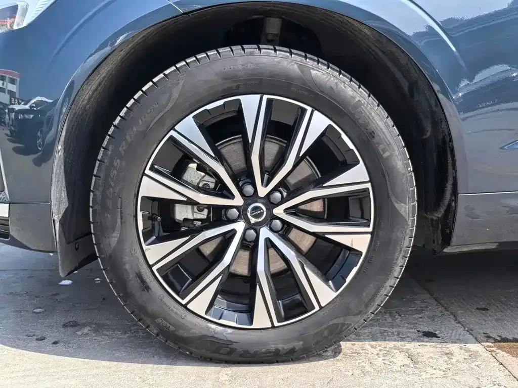 Volvo XC60 2023 из CN, фото 8