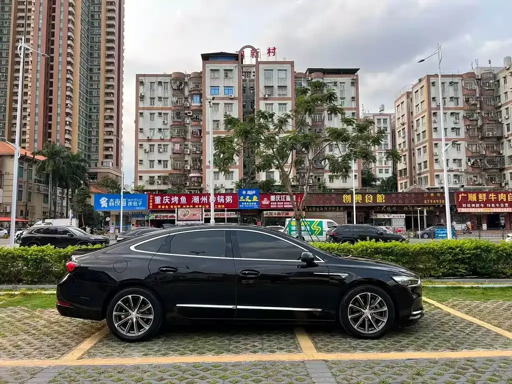 Buick LaCrosse — фото 10