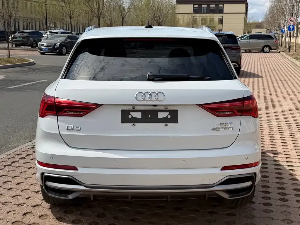 Audi Q3 — фото 5