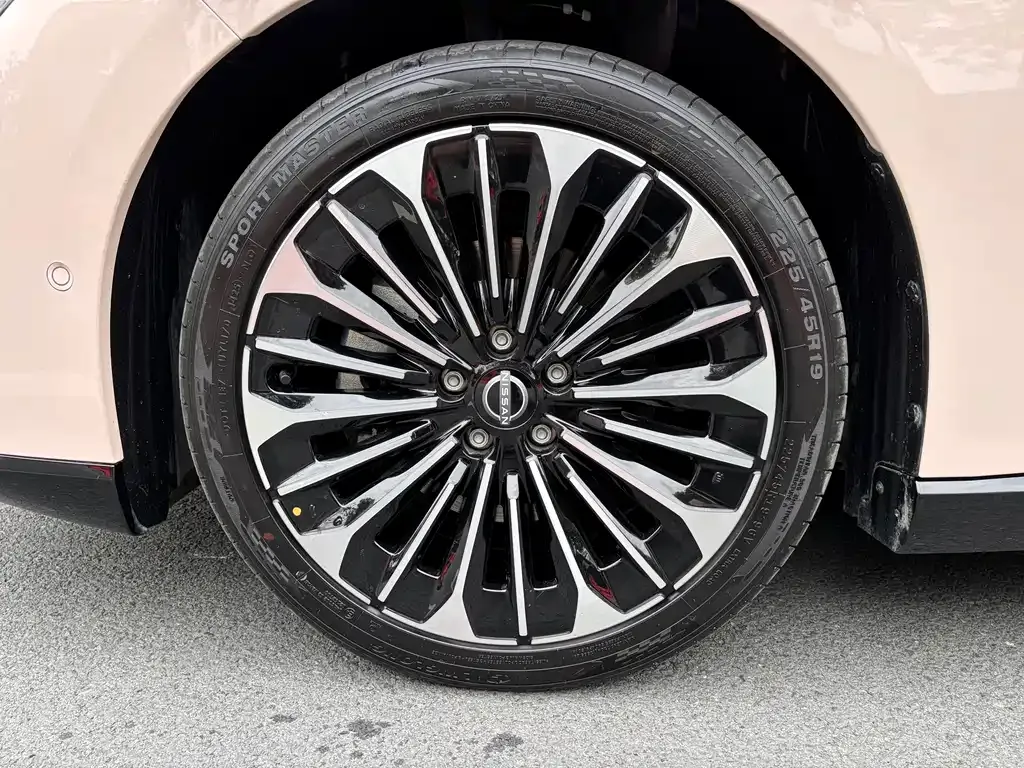 Nissan N7 2025 из CN, фото 4