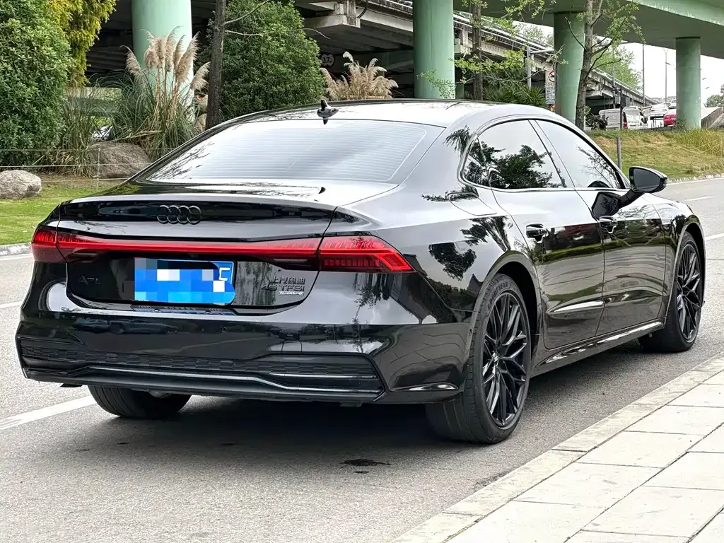 Audi A7L — фото 4