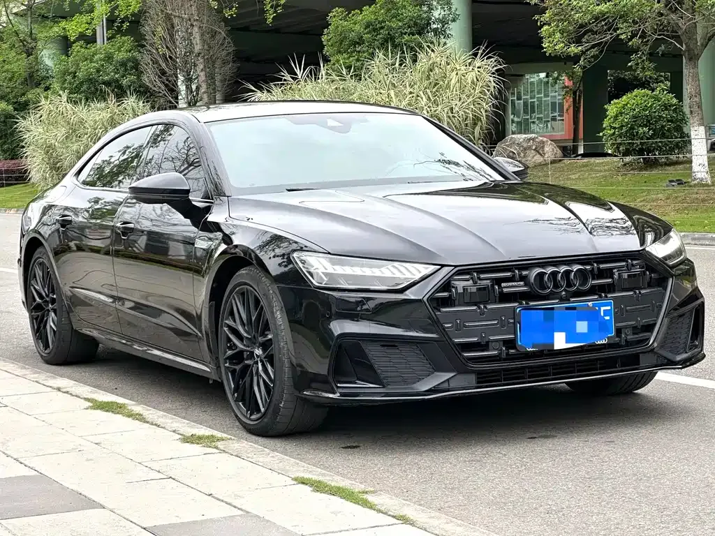 Audi A7L — фото 8
