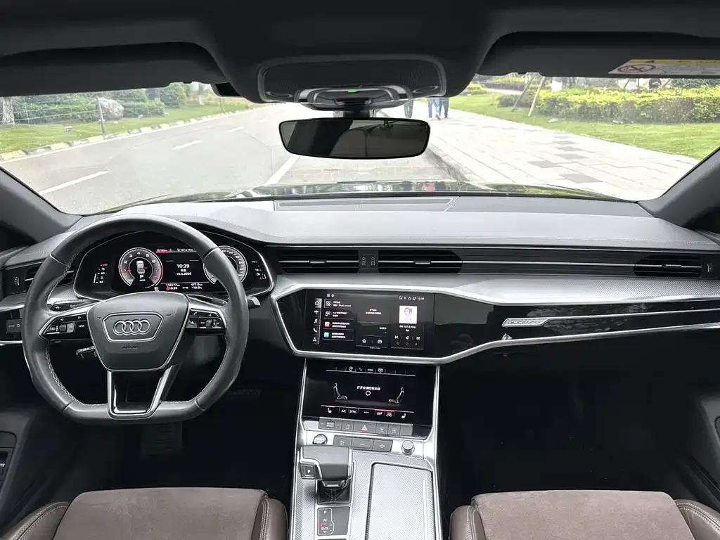 Audi A7L — фото 2