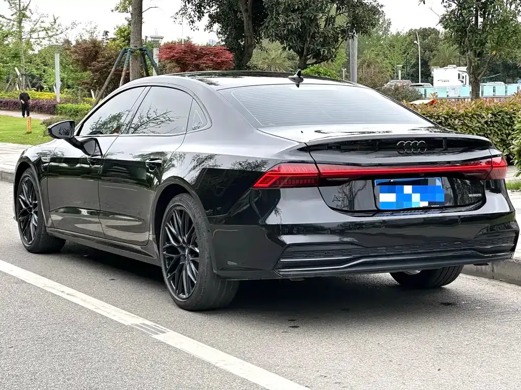 Audi A7L — фото 3