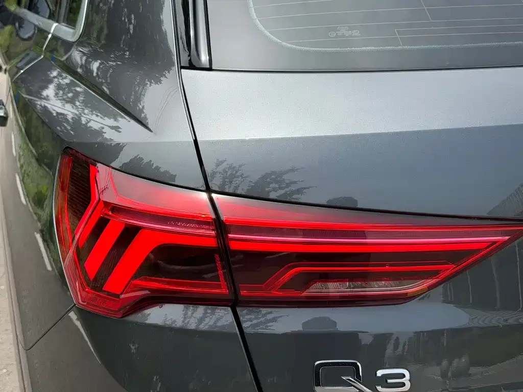 Audi Q3 — фото 2