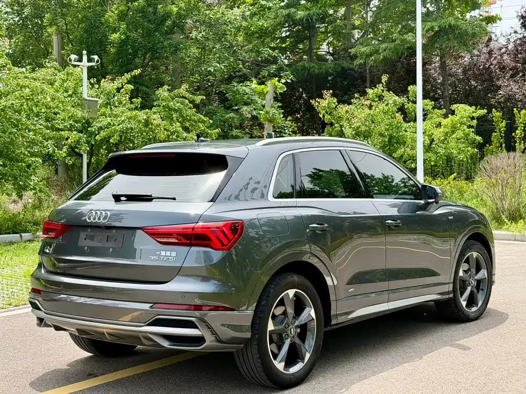 Audi Q3 — фото 10
