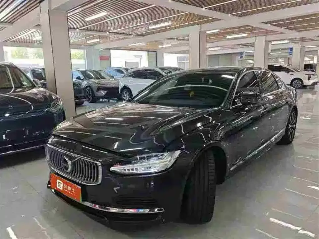 Volvo S90 PHEV
