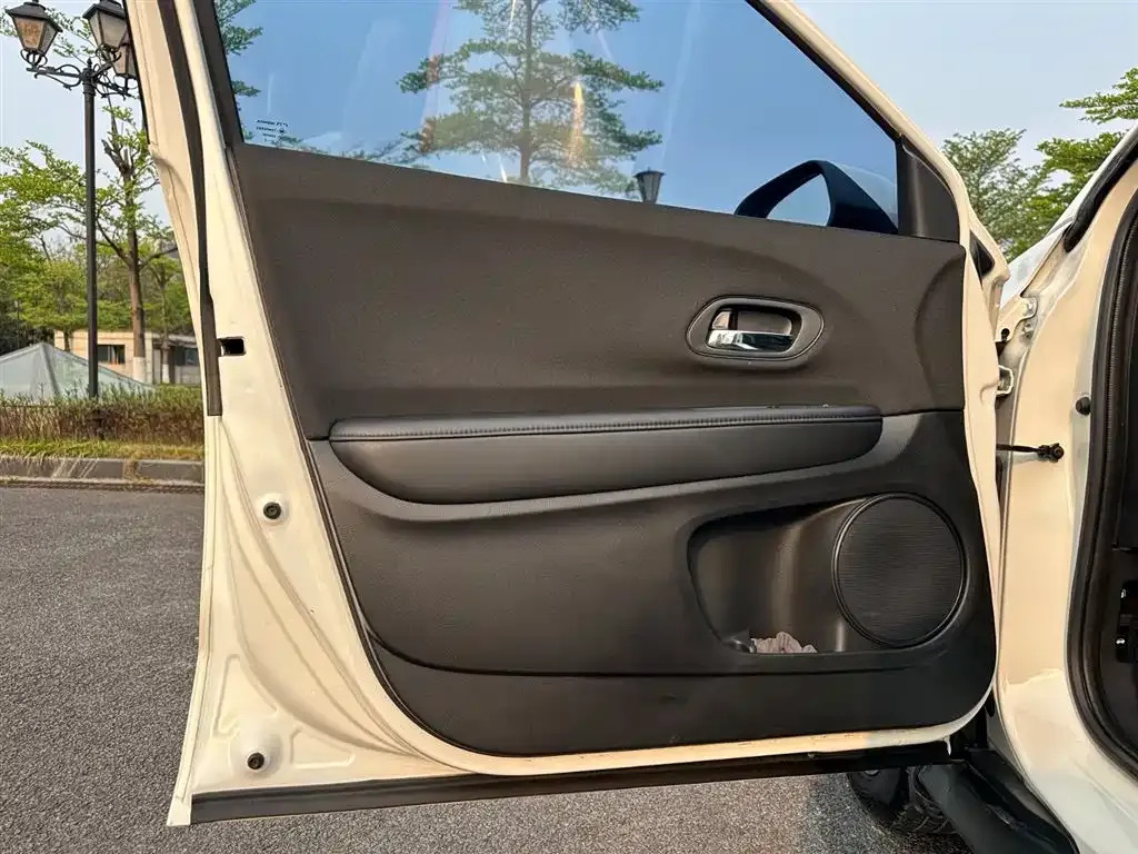 Honda Vezel 2022 из CN, фото 9