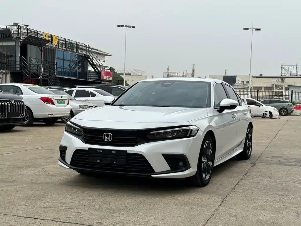 Honda Civic — фото 1