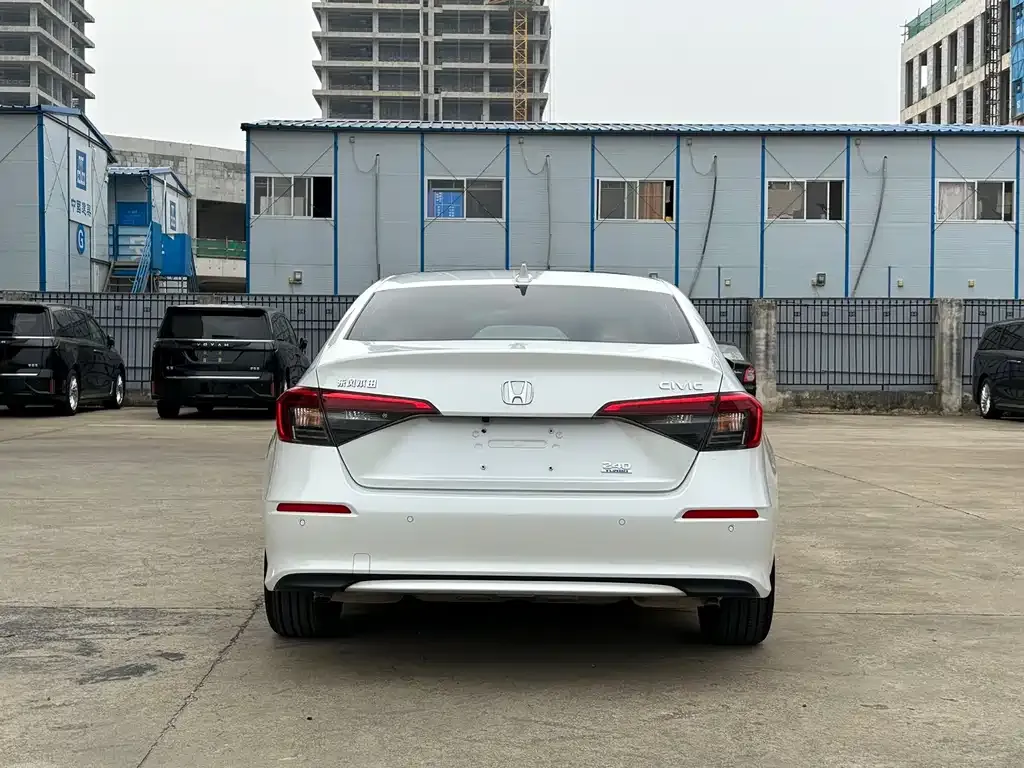 Honda Civic — фото 3