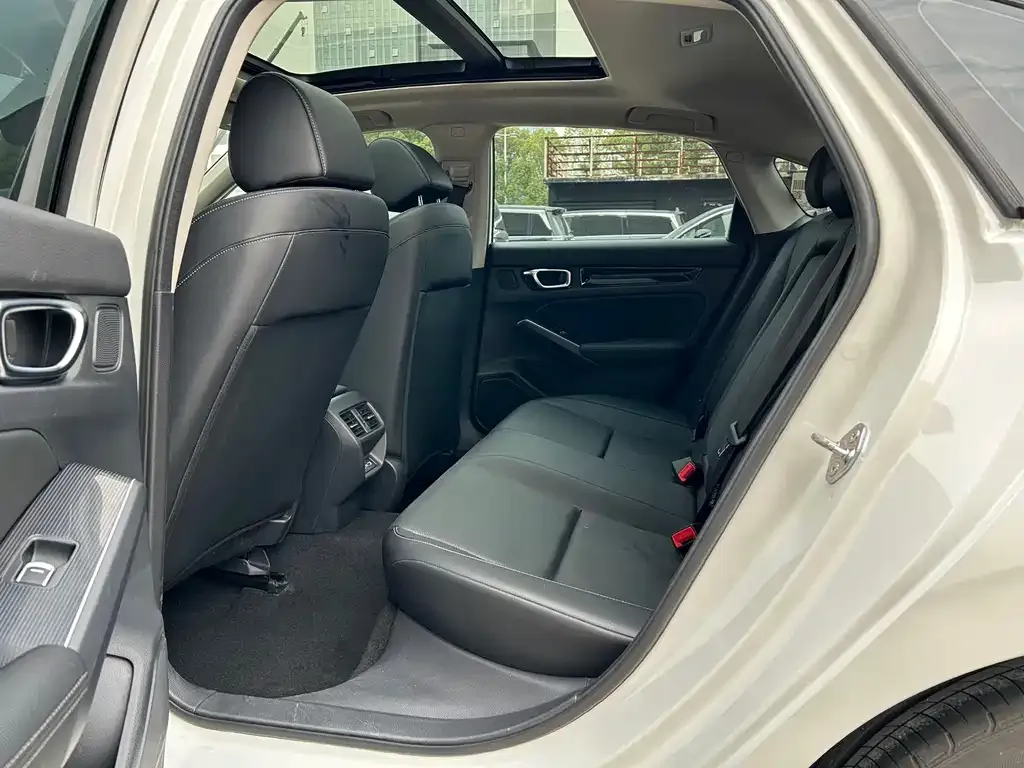 Honda Civic — фото 8