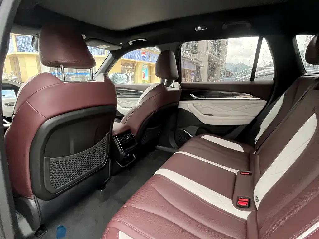 Geely Xingyue L 2023 из CN, фото 7