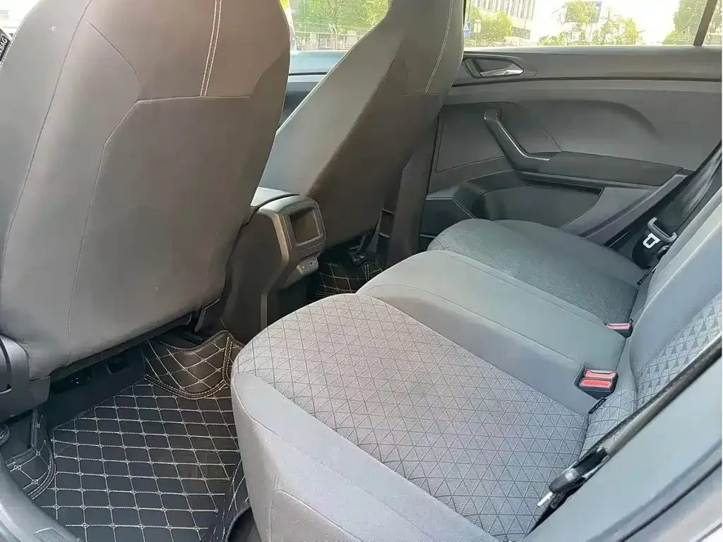 Volkswagen T-Cross 2023 из CN, фото 2