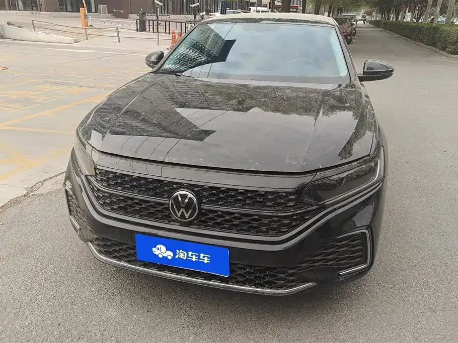 Volkswagen Passat — фото 10