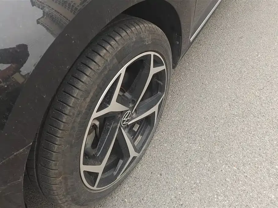 Volkswagen Passat — фото 6