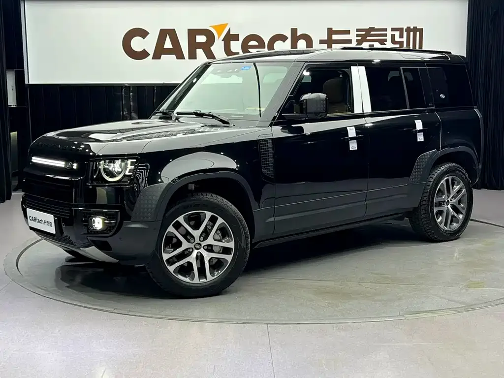 Land Rover Defender — фото 1