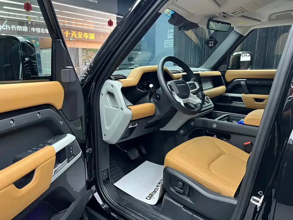 Land Rover Defender — фото 10