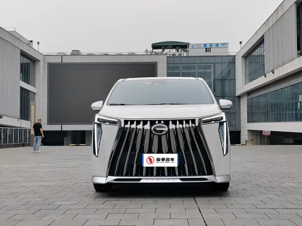 GAC Motor Trumpchi M8 — фото 4