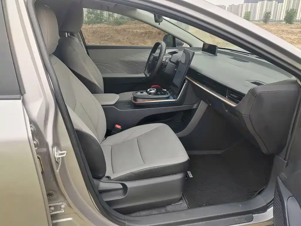 Toyota bZ3 2024 из CN, фото 3