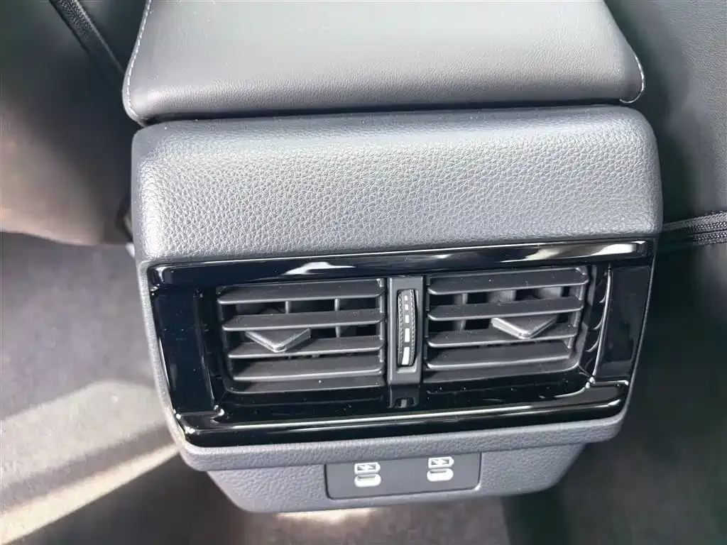 Honda Accord — фото 6
