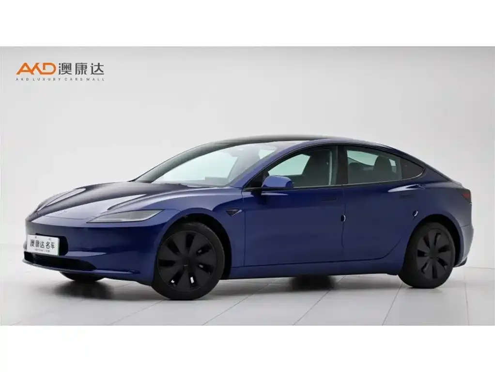 Tesla Model 3 — фото 1