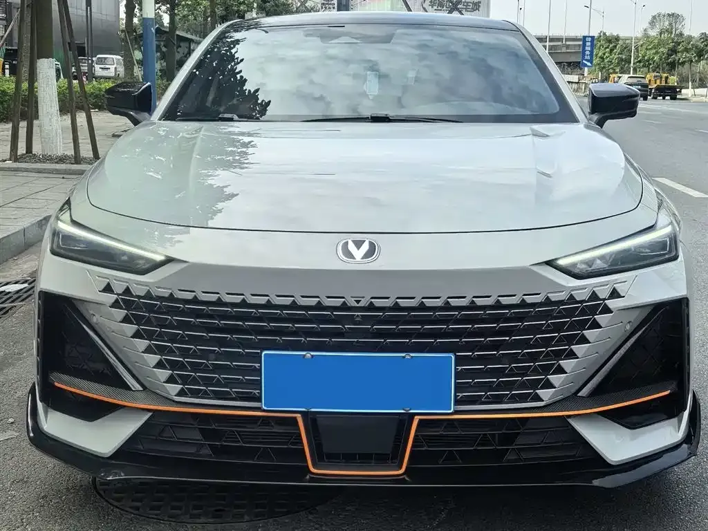 Changan UNI-V 2024 из CN, фото 1