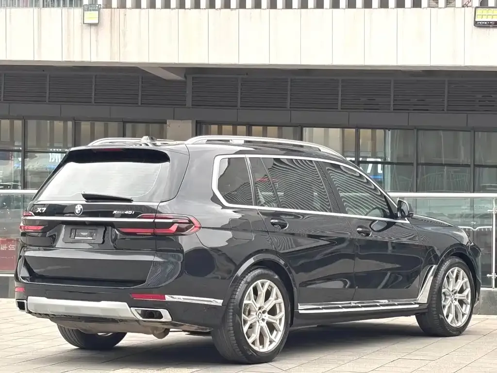 BMW X7 — фото 4
