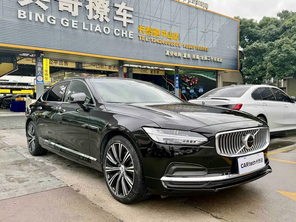 Volvo S90 — фото 1