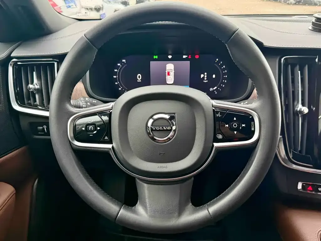 Volvo S90 — фото 4