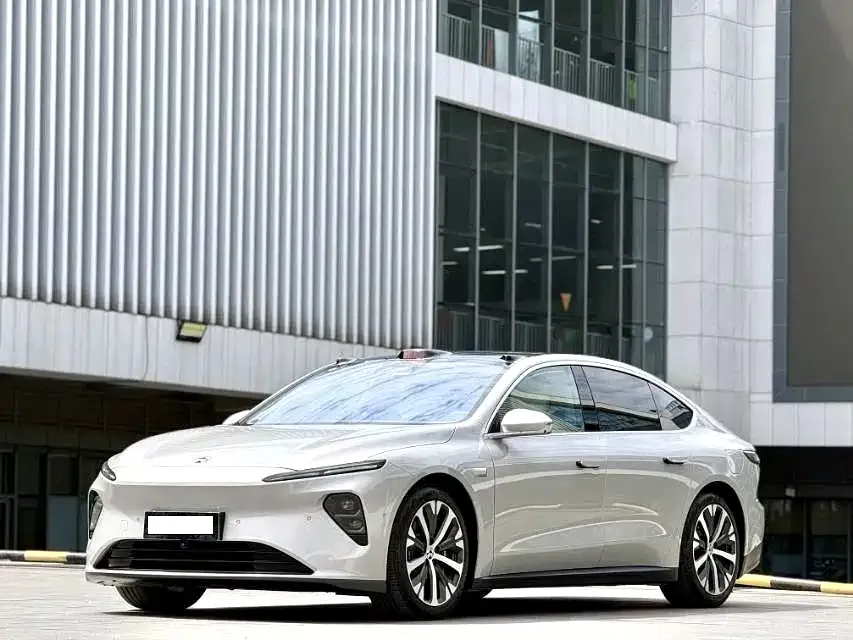 NIO ET7
