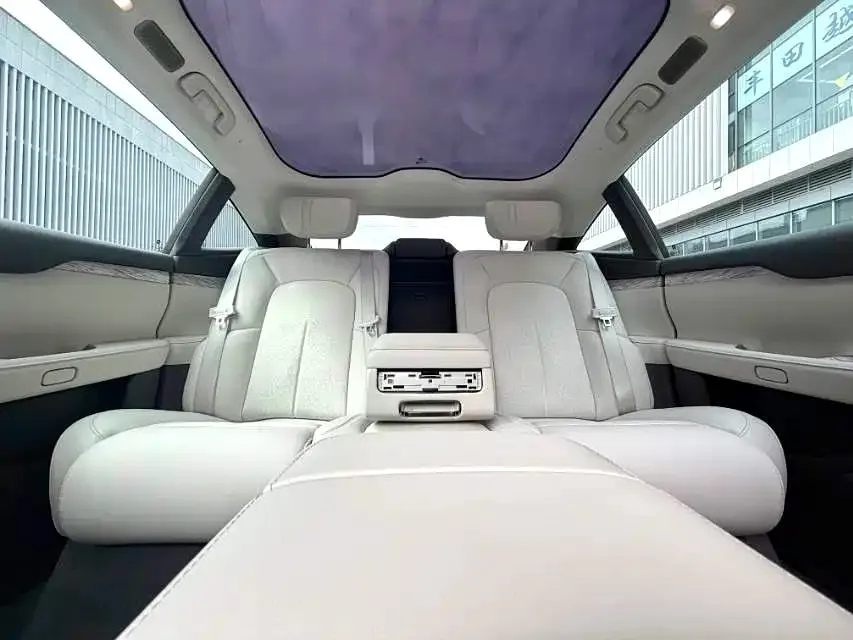 NIO ET7 2024 из CN, фото 8