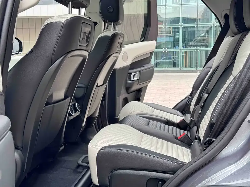 Land Rover Discovery 2021 из CN, фото 2