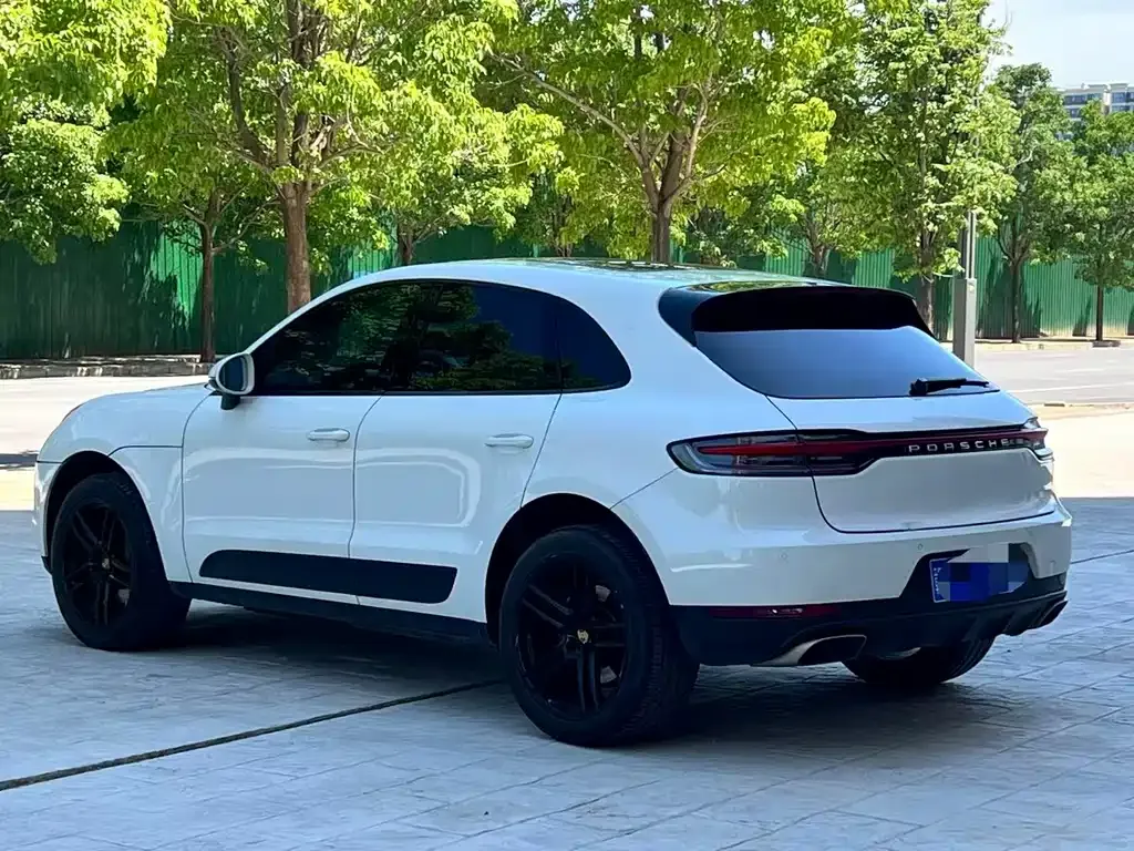 Porsche Macan — фото 9