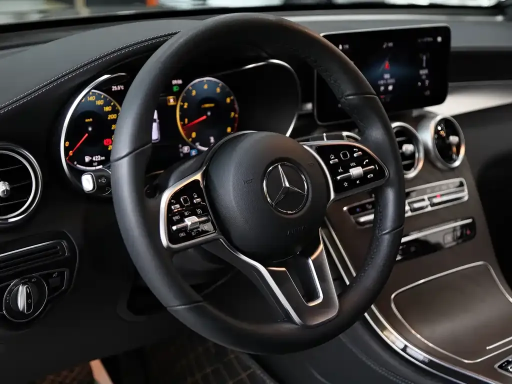 Mercedes-Benz GLC — фото 3