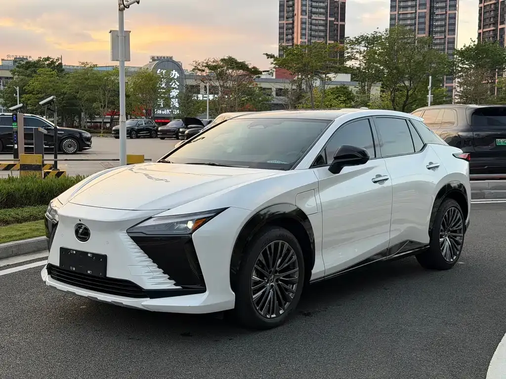 Lexus RZ 2023 из CN, фото 1