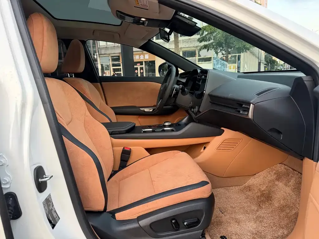 Lexus RZ 2023 из CN, фото 8