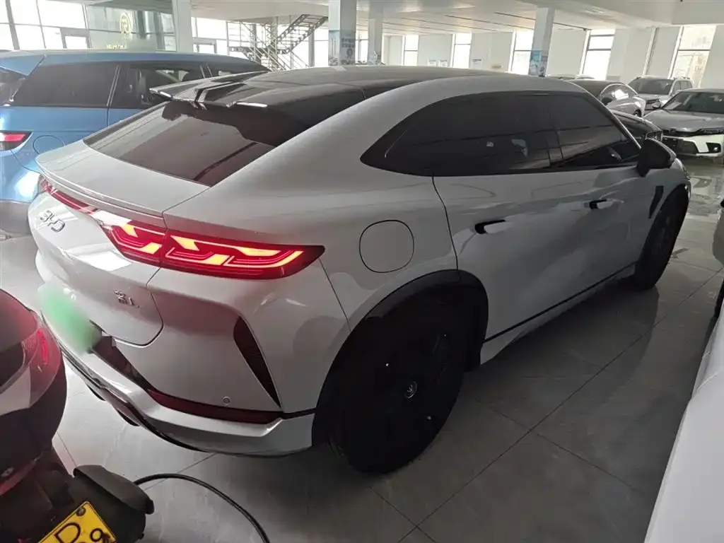 BYD L EV 2025 из CN, фото 9