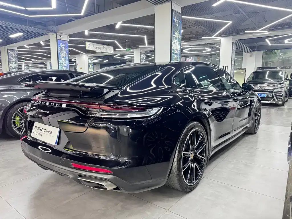 Porsche Panamera — фото 10