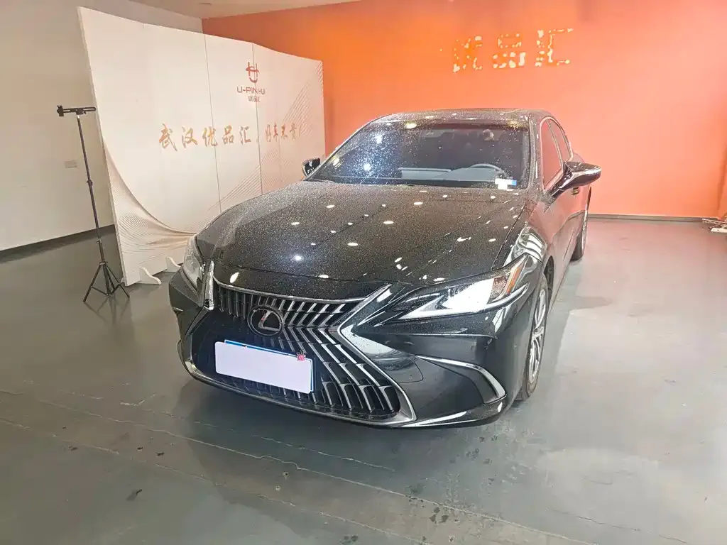 Lexus ES 2024 из CN, фото 2