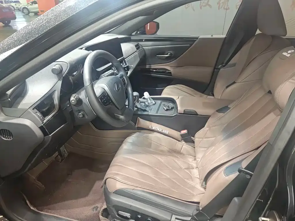Lexus ES 2024 из CN, фото 8