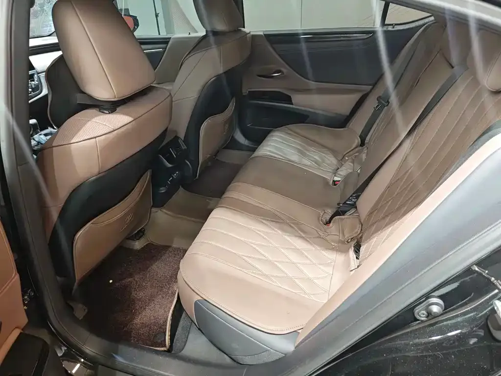 Lexus ES 2024 из CN, фото 5