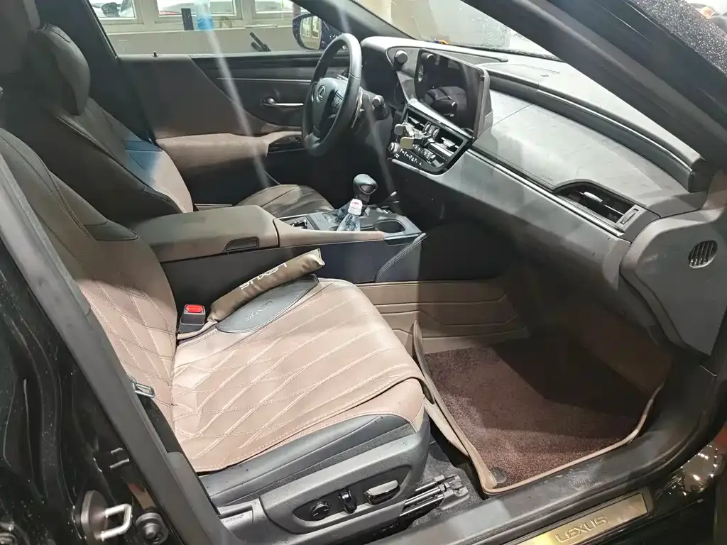 Lexus ES 2024 из CN, фото 4